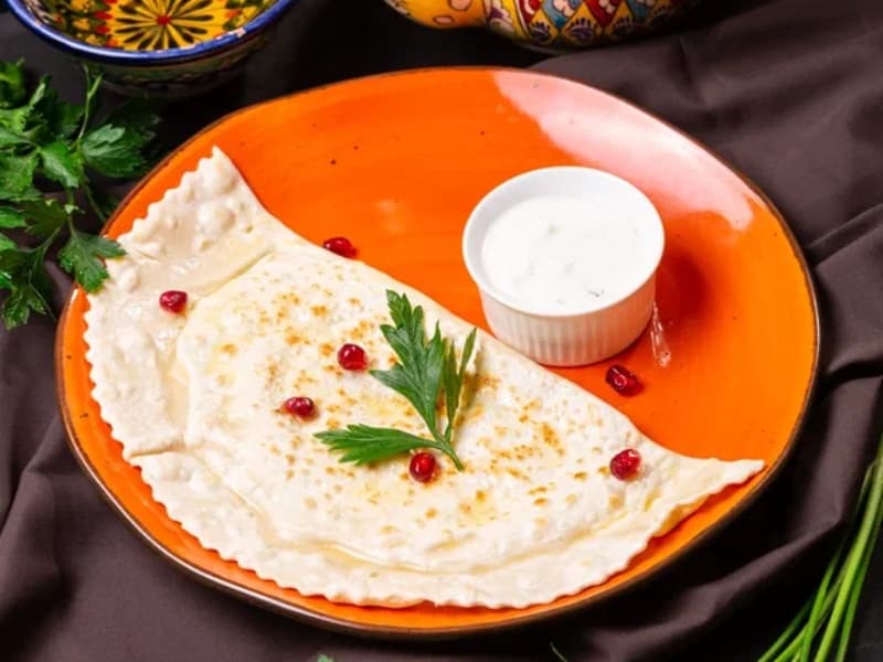 Кутаб с сыром и зеленью